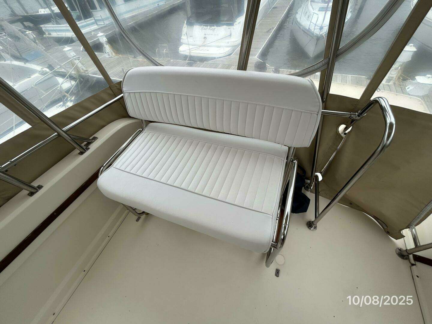 1994 Sabreline Sedan Flybridge - Image 22