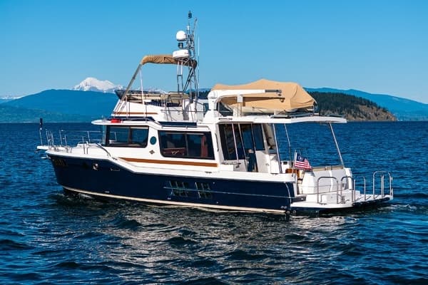 2020 Ranger Tugs R-41 CB