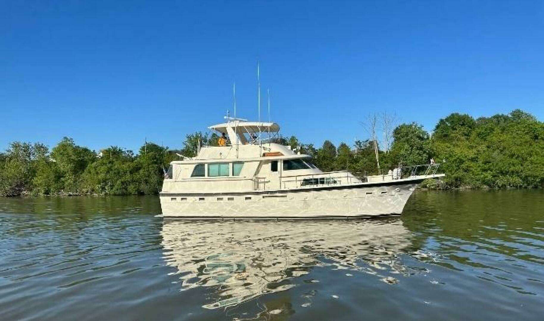 1984 Hatteras 53 Extended Deck Motor Yacht - Image 2