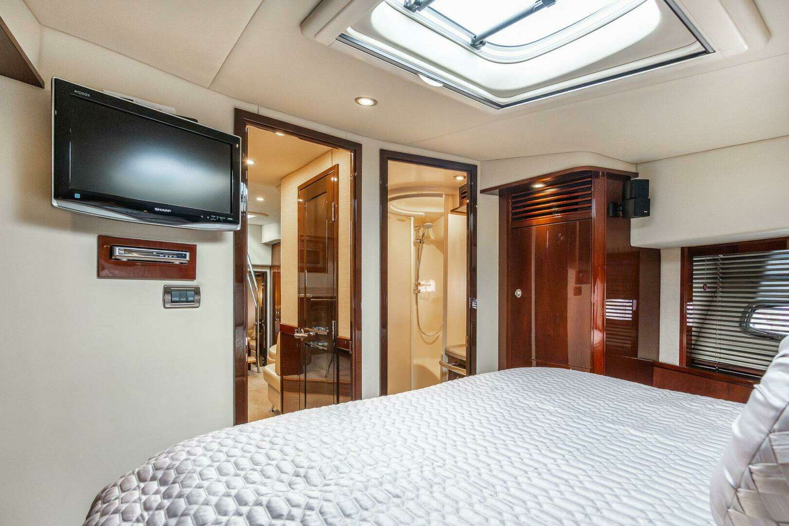 2008 Sea Ray 60 Sundancer - Image 66