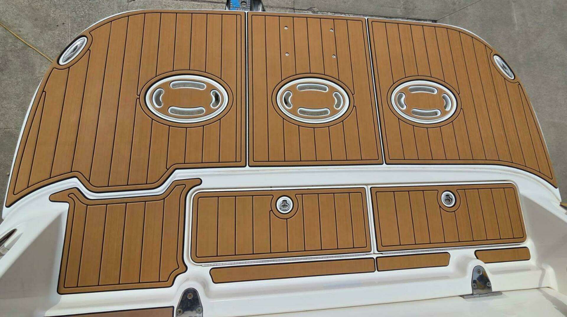 2010 Sea Ray 310 Sundancer - Image 6