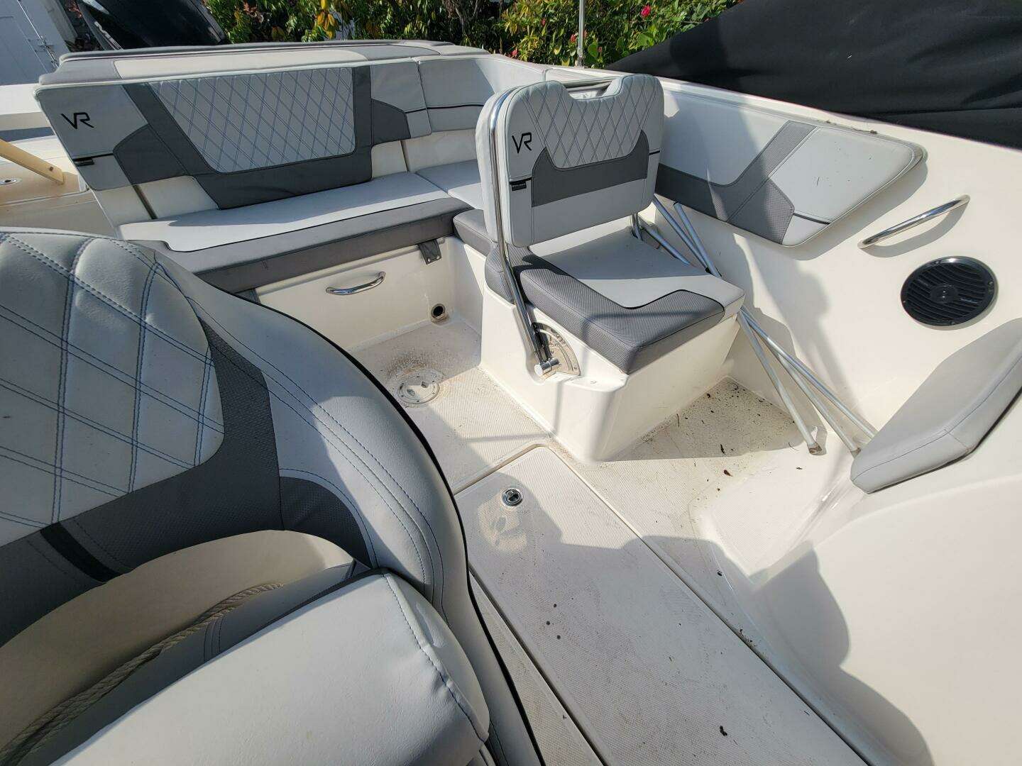 2023 Bayliner VR6 OB - Image 24