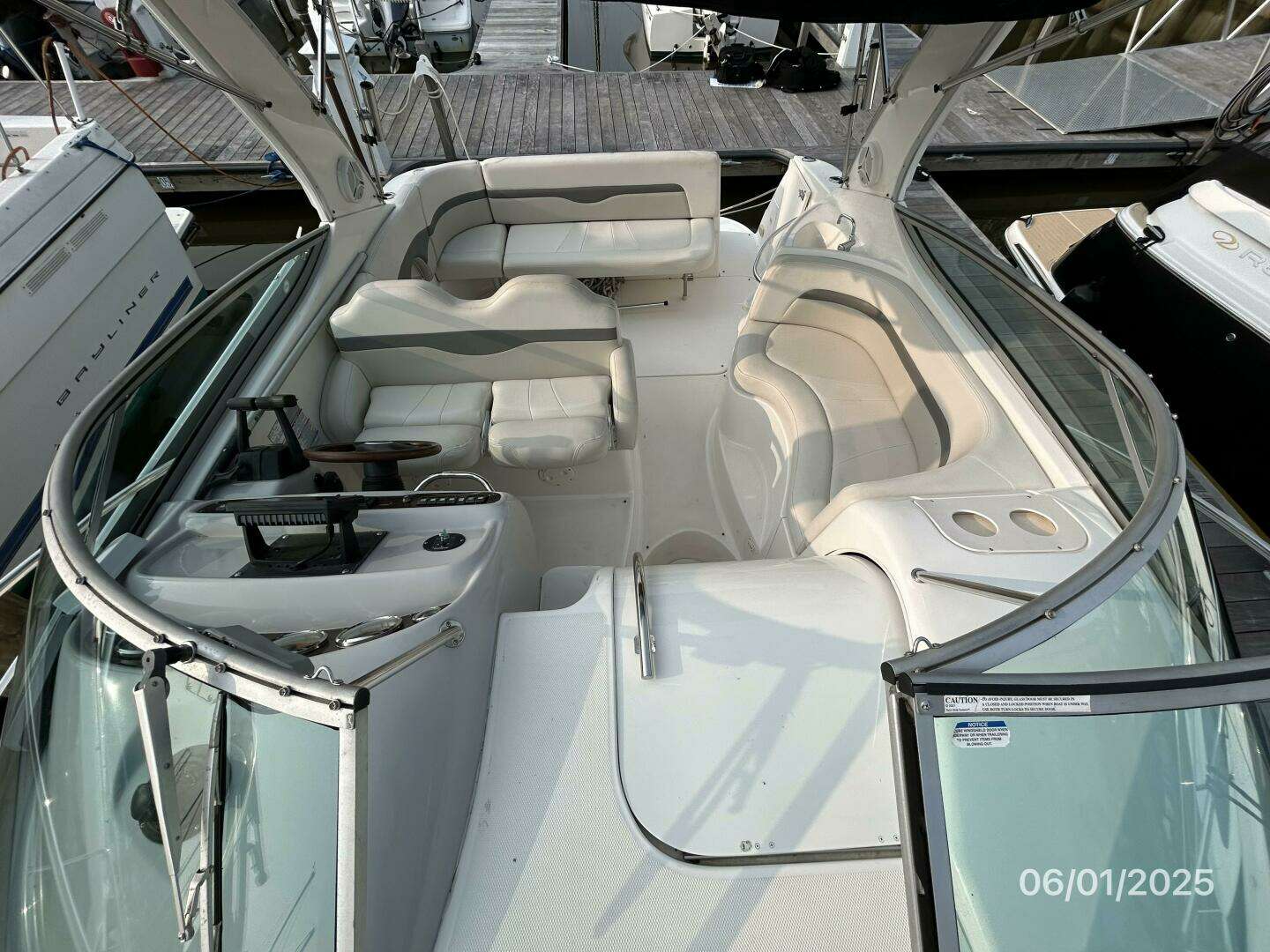 2006 Chaparral Signature 290 - Image 8