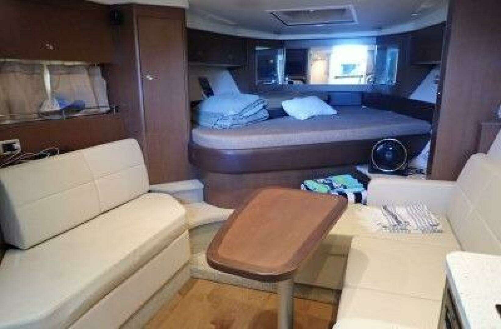 2016 Sea Ray 350 Sundancer - Image 112