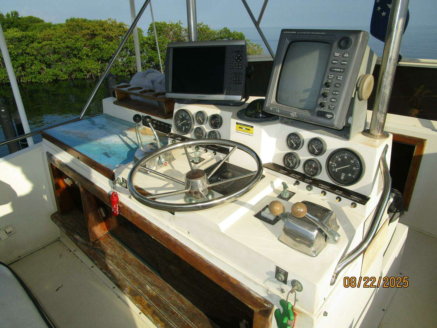 1984 Viking 44 - Image 18
