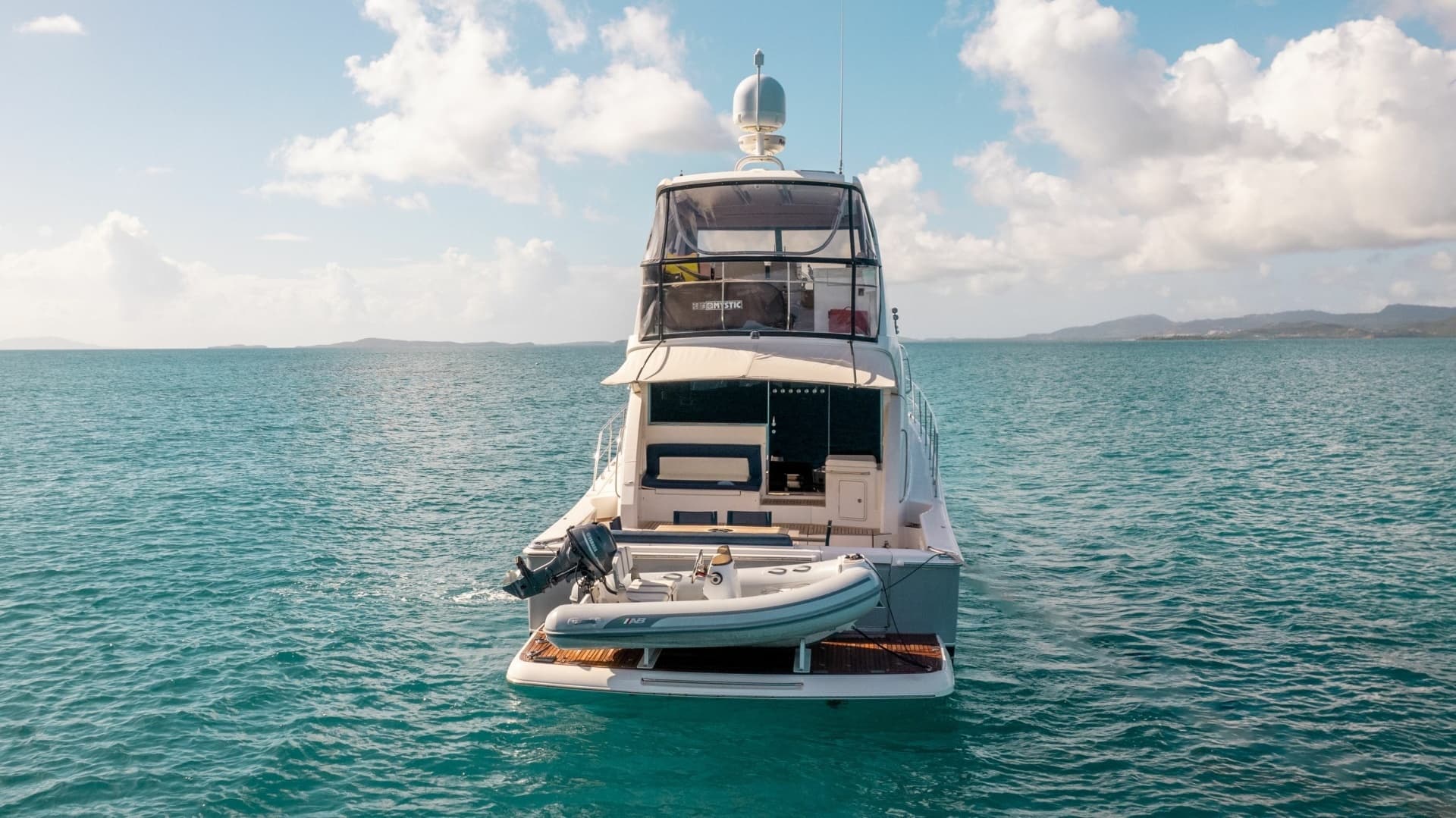 2015 Riviera 53 Enclosed Bridge - Image 19