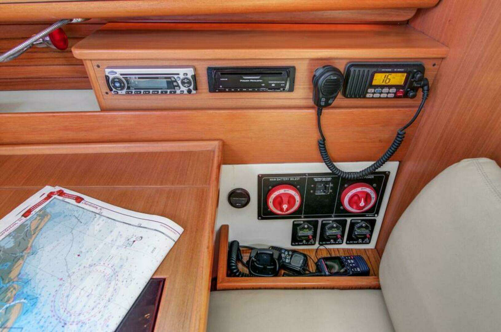 2011 Catalina 445 - Image 34