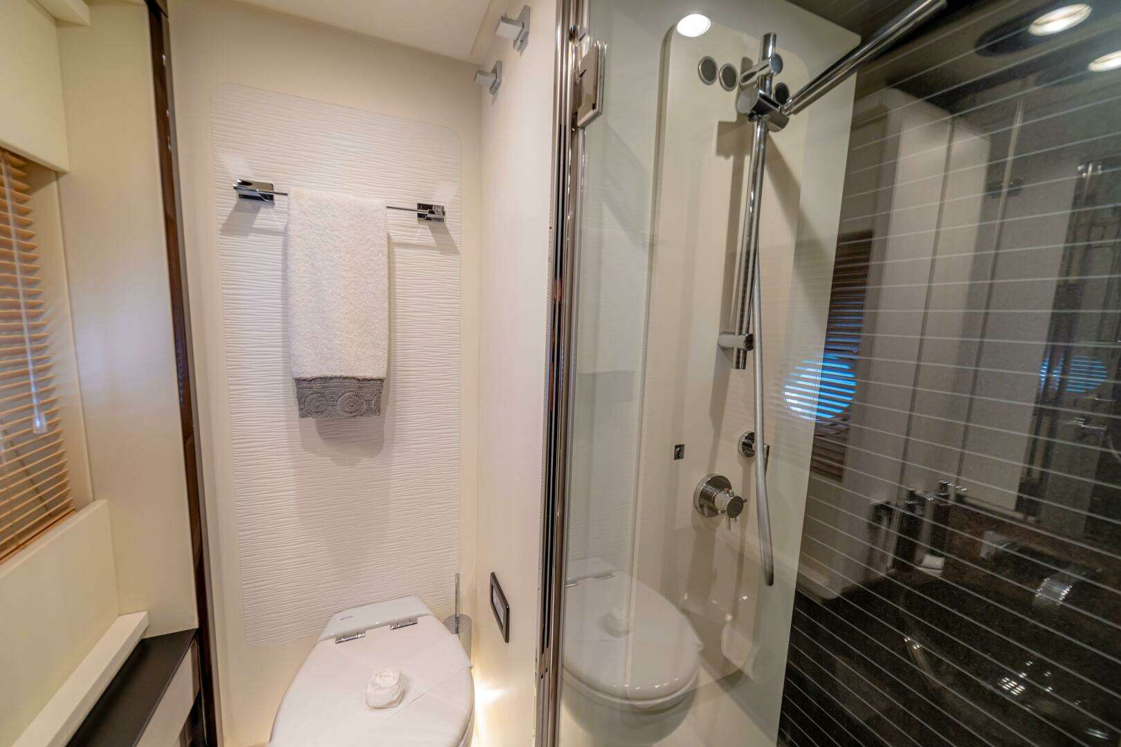 2017 Azimut 77S - Image 83