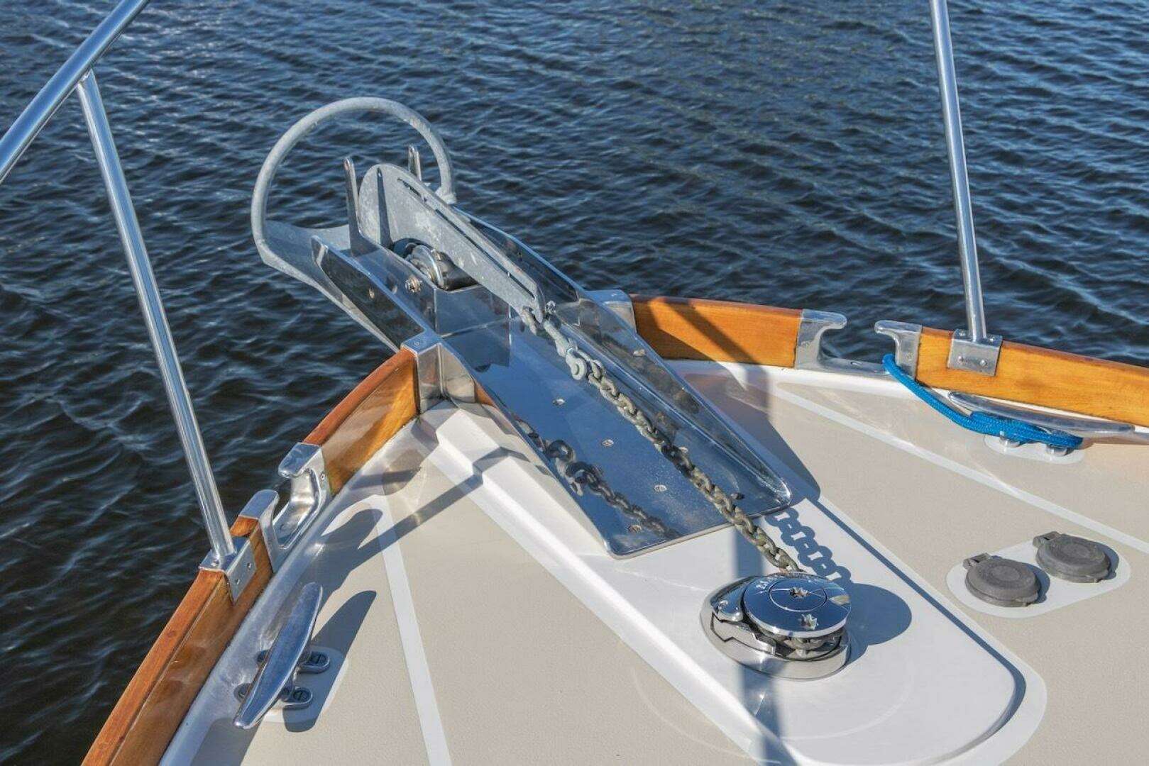1998 Grand Banks 38 Eastbay EX - Image 4