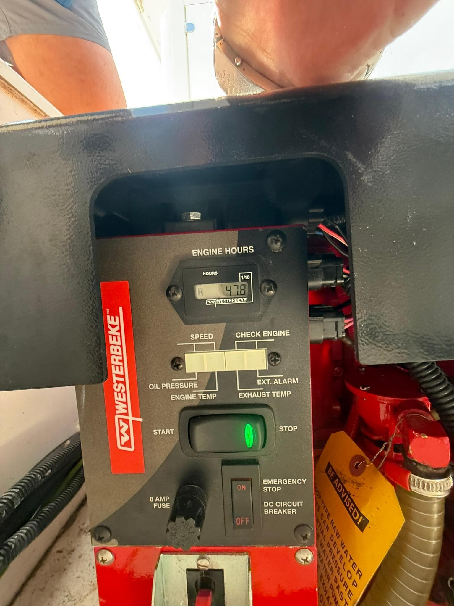Control panel of a 2018 Jeanneau Leader 10.5 boat engine, showing 478 engine hours.