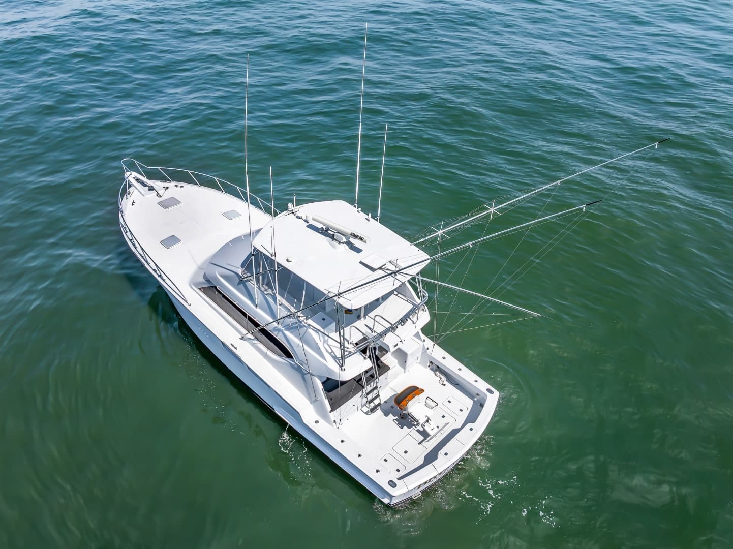 2001 Hatteras 55 Convertible - Image 10