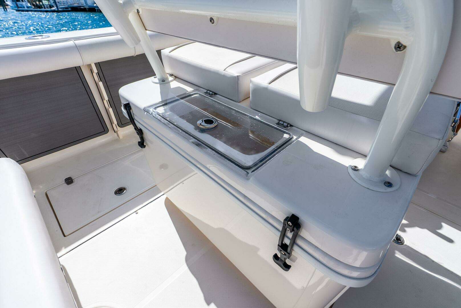 2025 Sea Born SX 239 - Image 14
