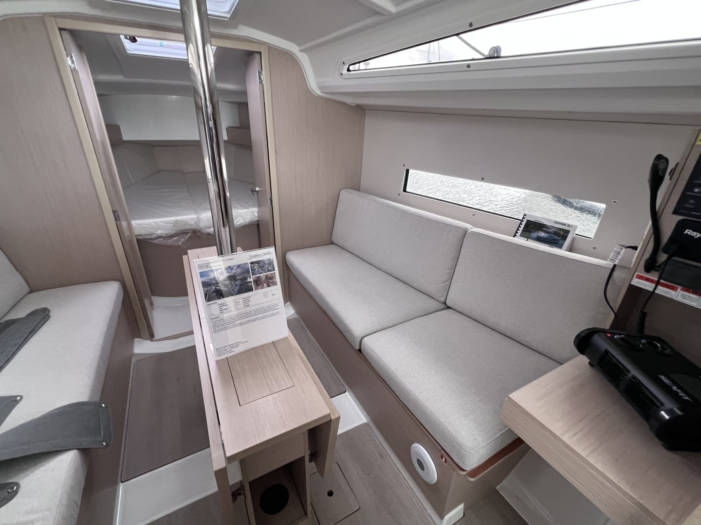2024 Beneteau 30.1 - Image 2