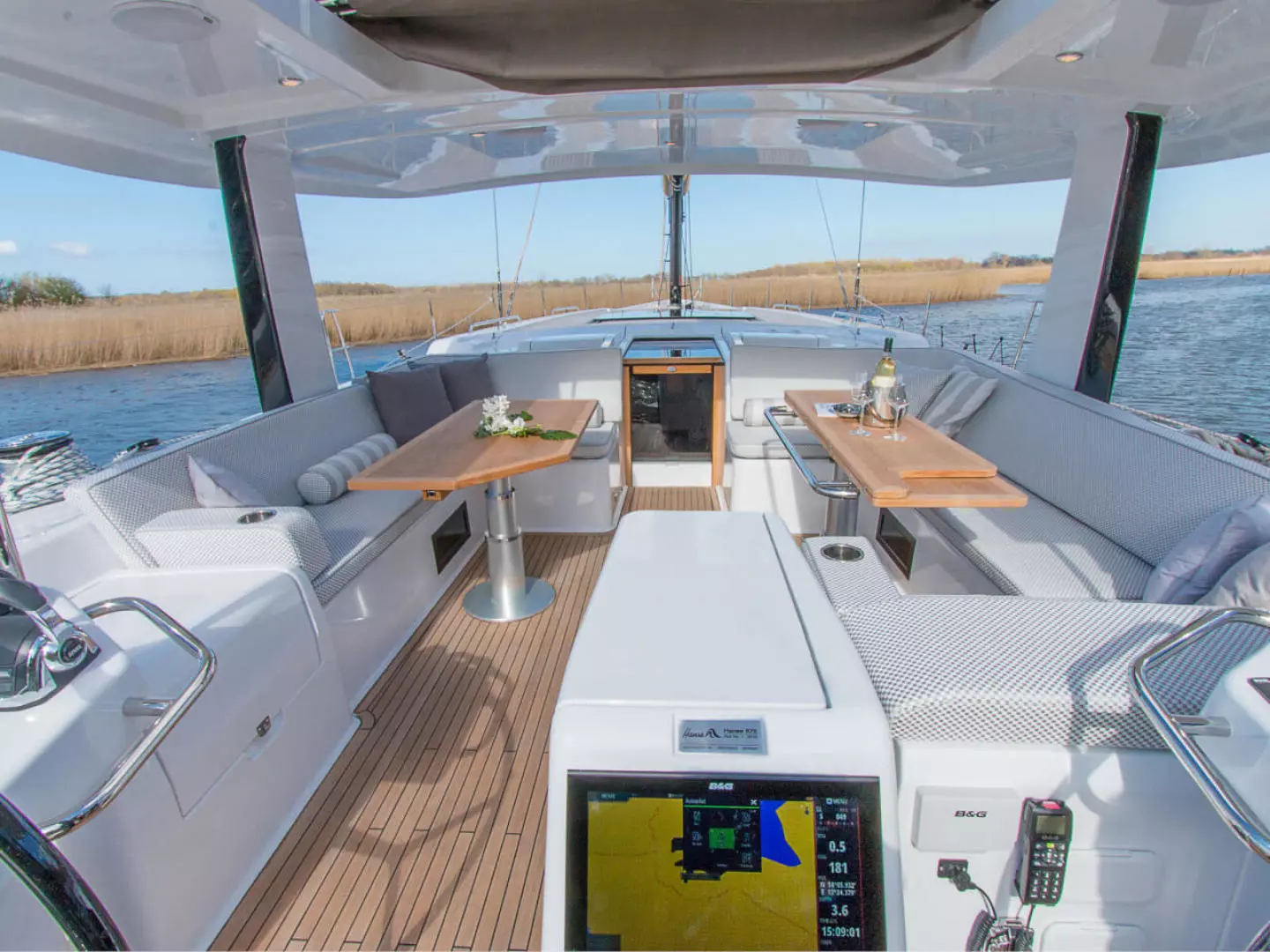 2025 Hanse 675 - Image 10