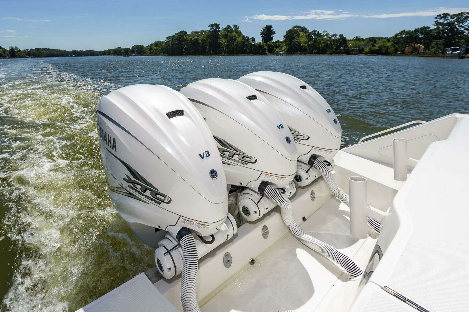 2014 Jupiter 41 Sport Bridge - Image 17