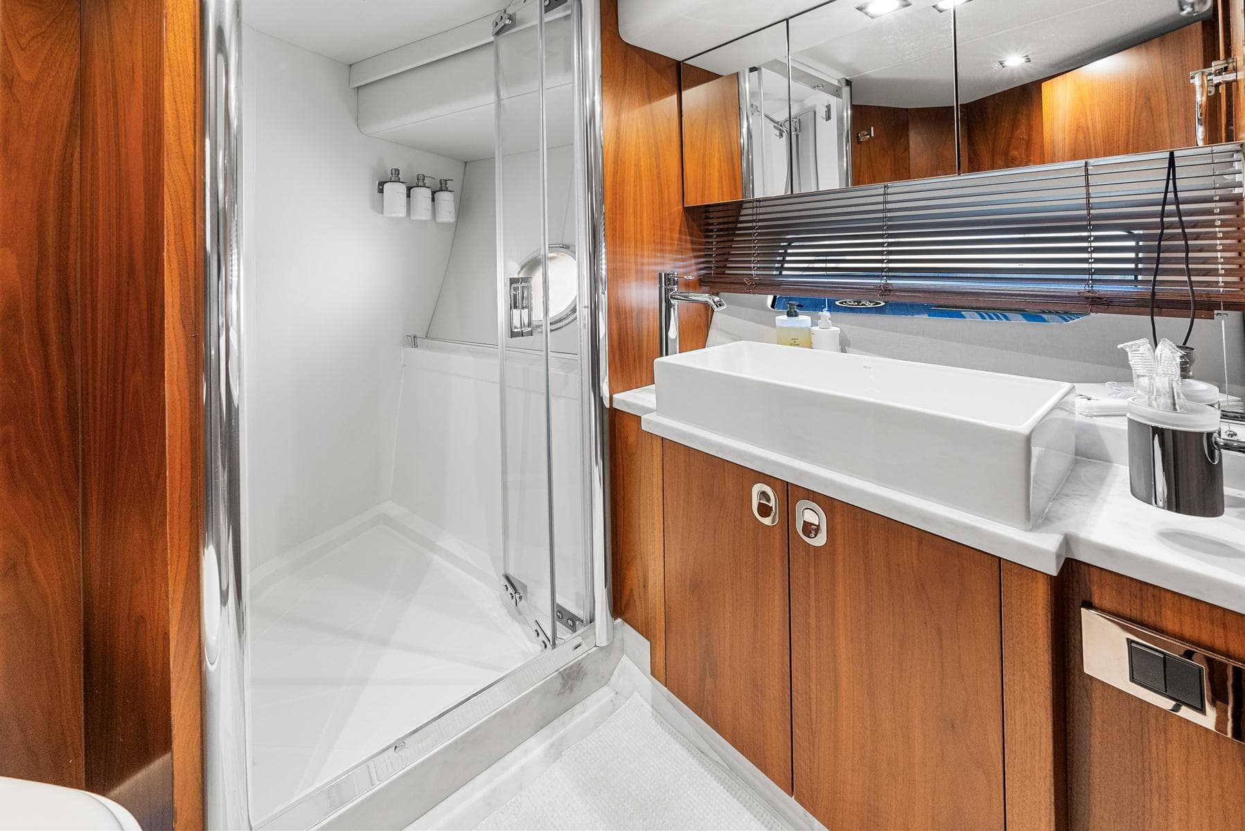 2016 Sunseeker Manhattan 65 - 65