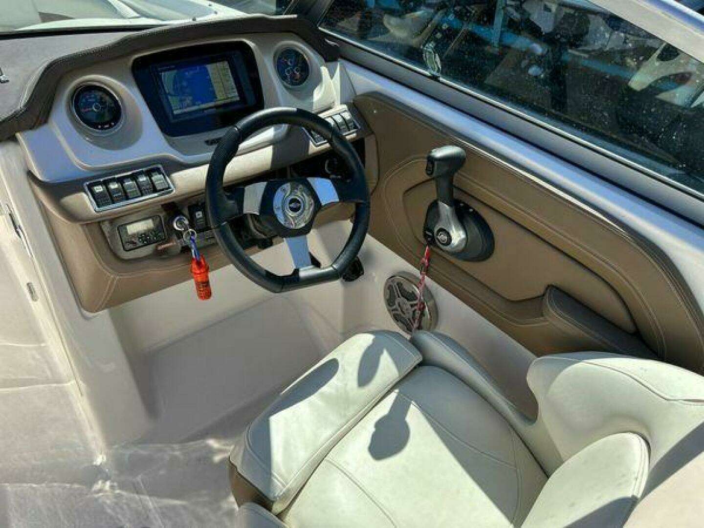 2014 Chaparral 244 Sunesta - Image 29