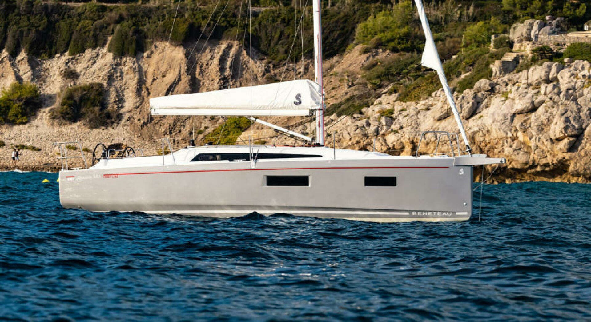 2026 Beneteau Oceanis 34.1 SWING KEEL - Image 20
