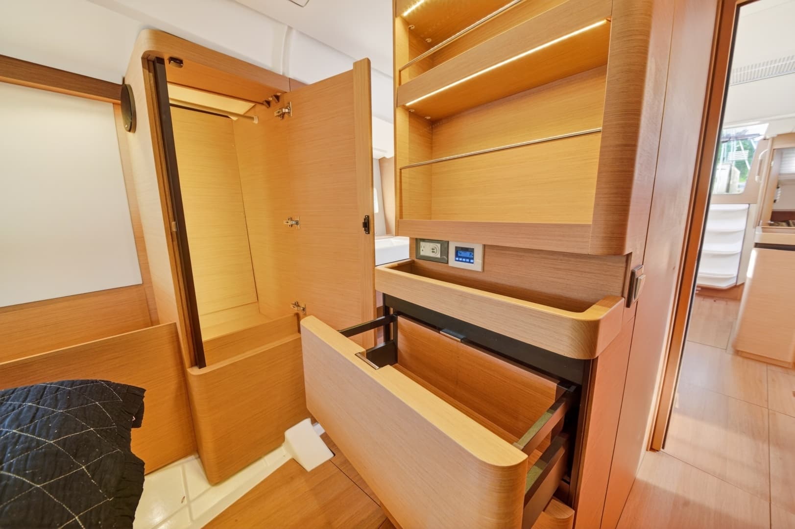 2019 Jeanneau Sun Odyssey 490 - Image 55