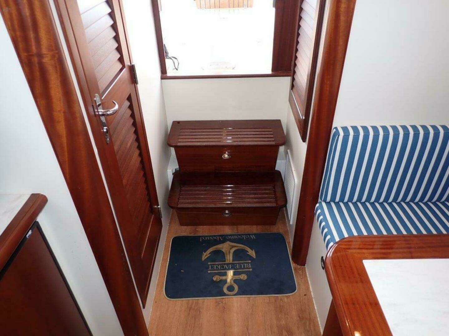 2021 Custom Launch 45 Pilothouse - Image 2