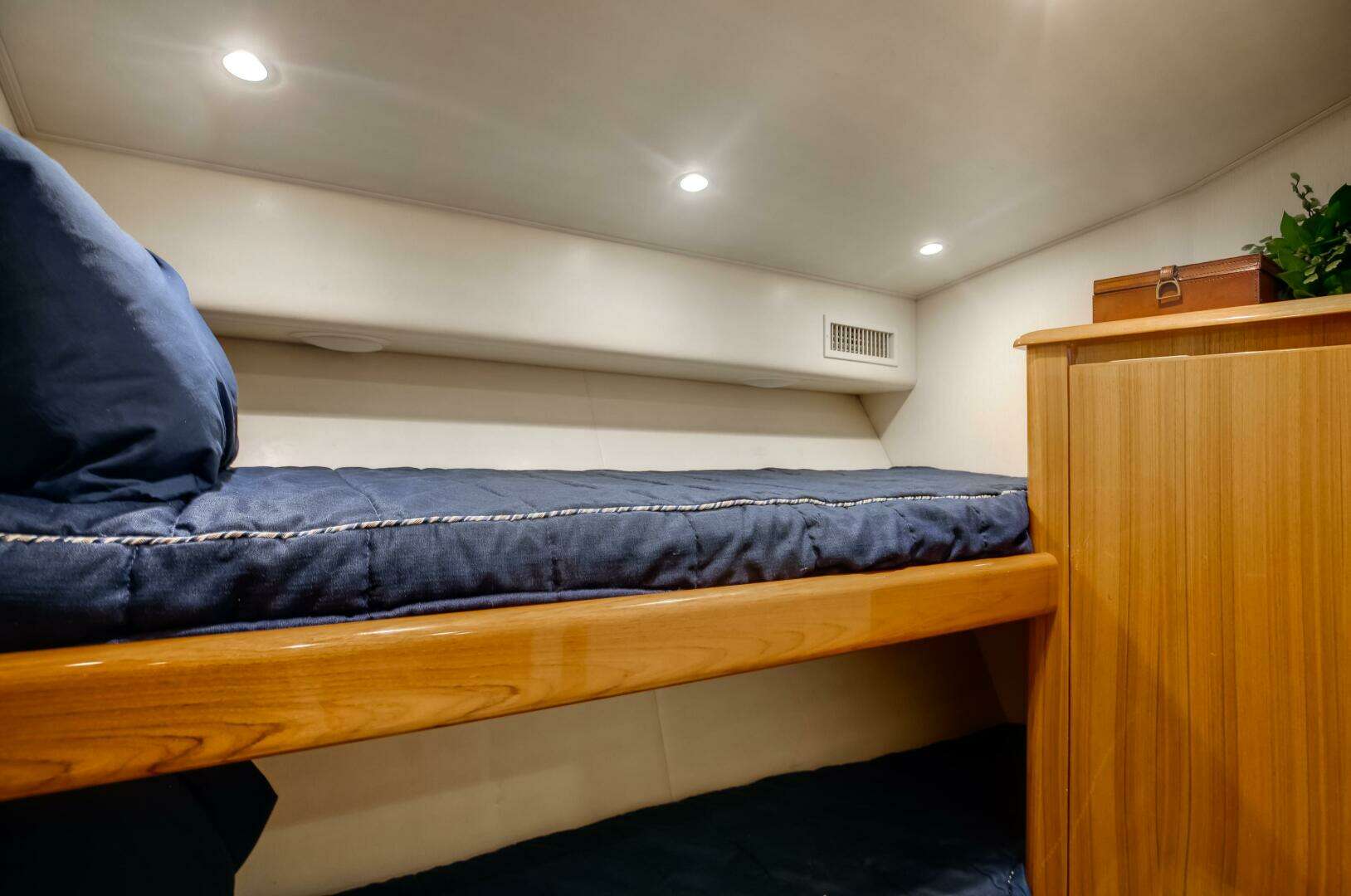 2018 Viking 48 Convertible - Image 13