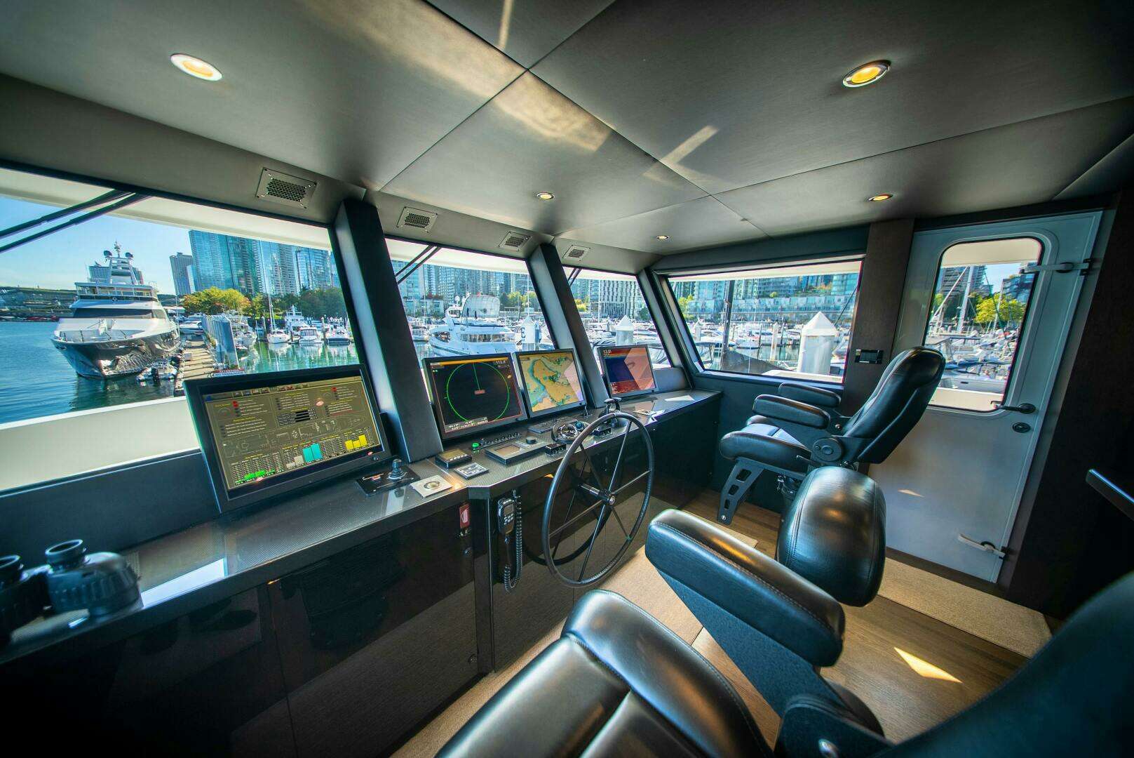 1992 Crescent Custom Yachts Custom - Image 38