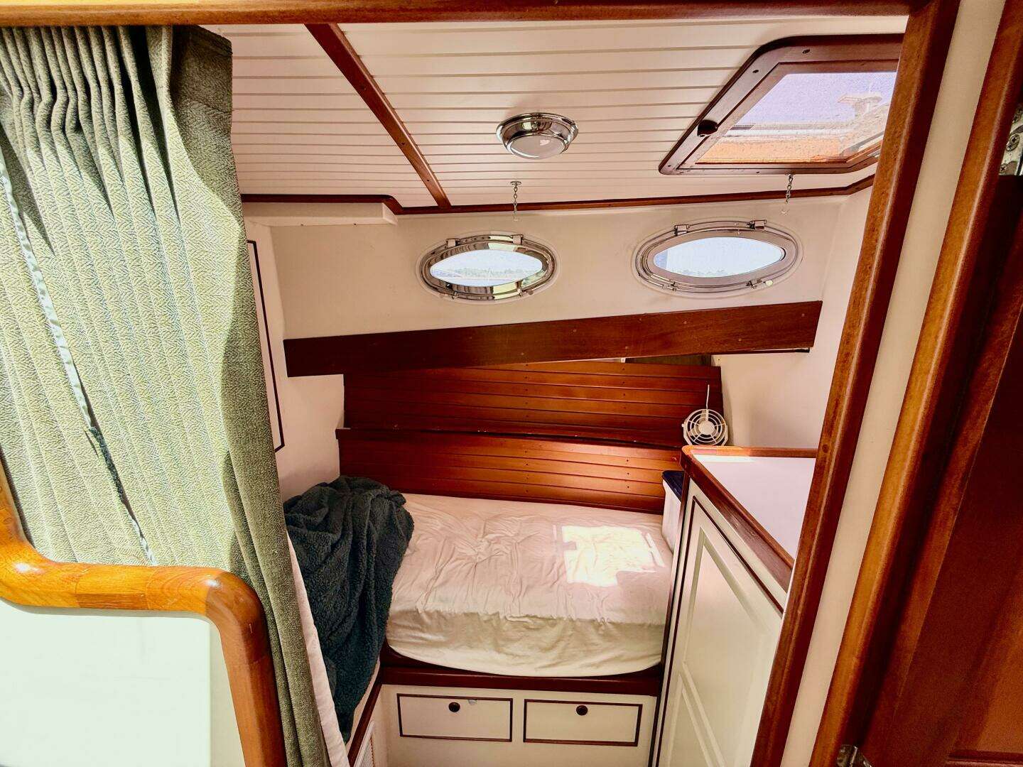2006 Custom Mast & Mallet Thomas Point 40 - Image 29