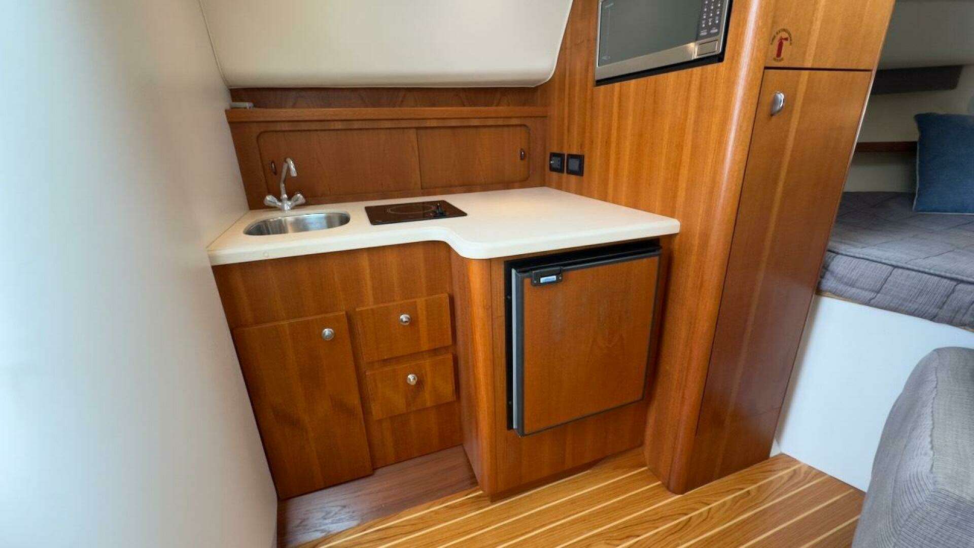 2005 Tiara Yachts 2900 Open - Image 20