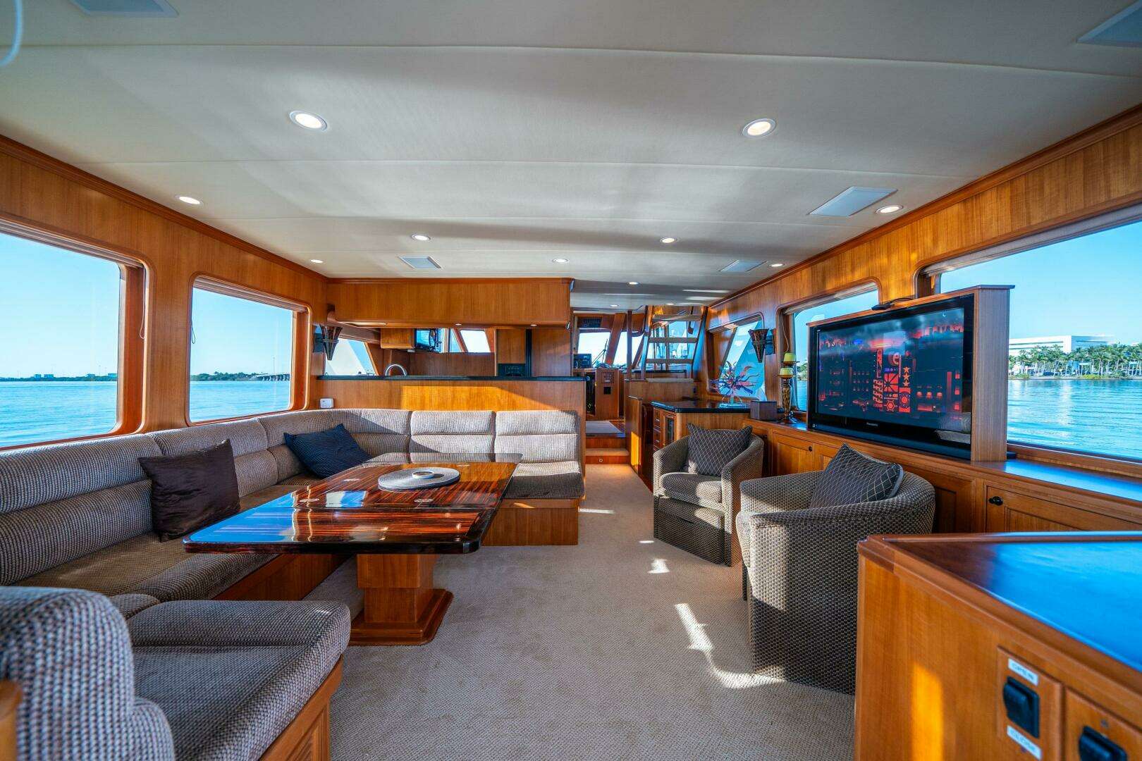 2006 Offshore Yachts 72 Pilothouse - Image 22