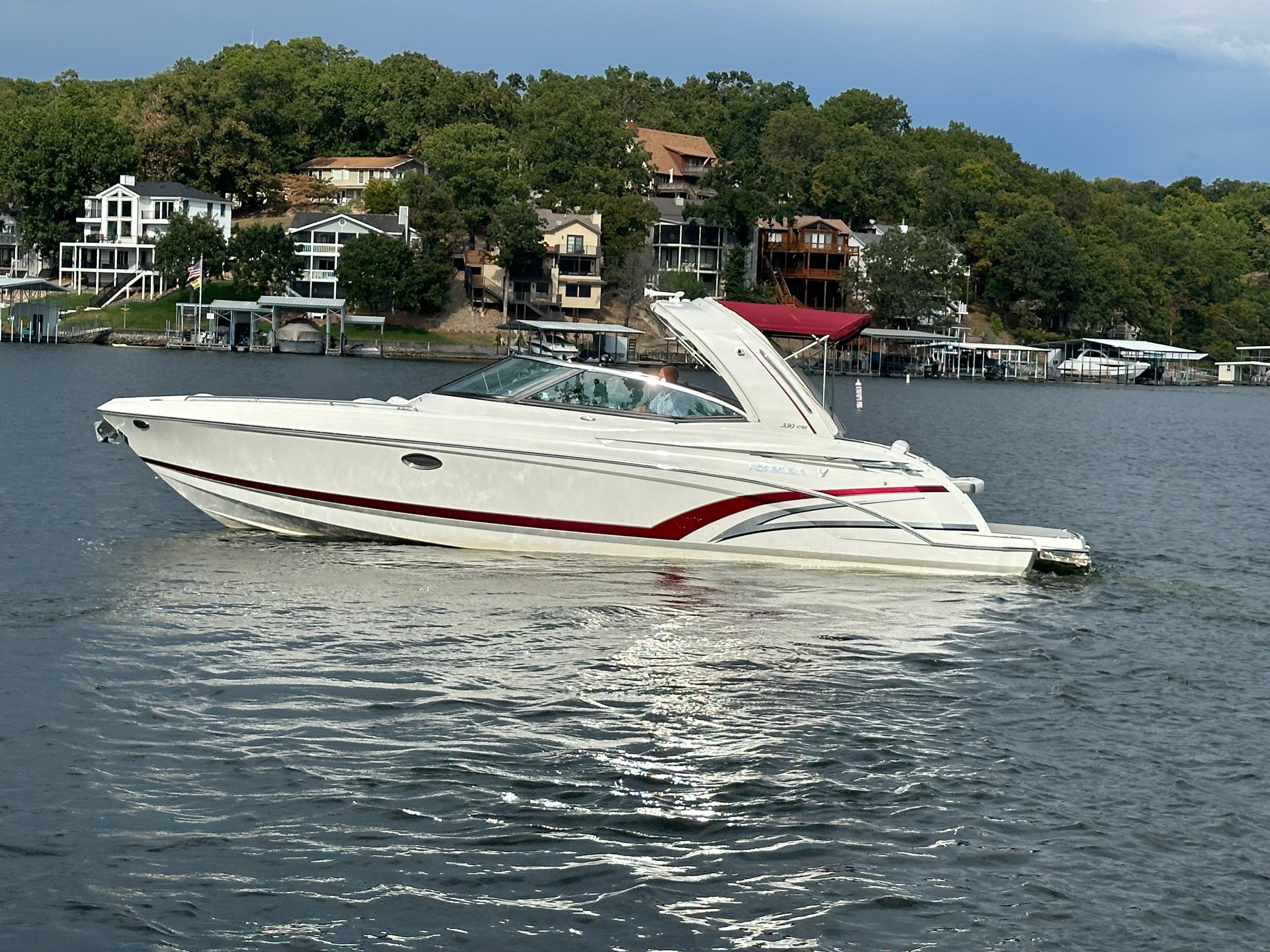 2016 Formula 330 Crossover Bowrider - 55