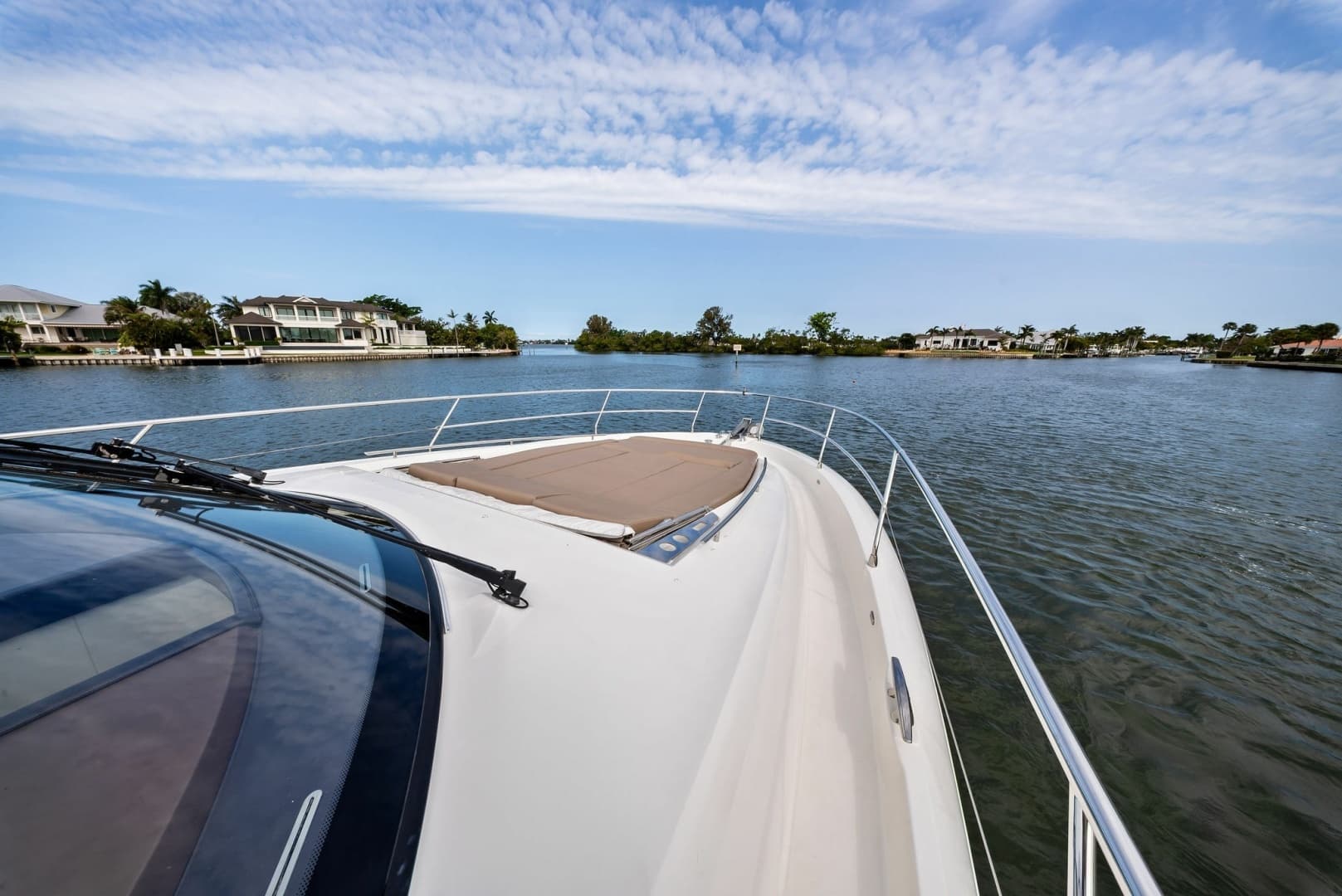 2015 Prestige 550 - Image 61