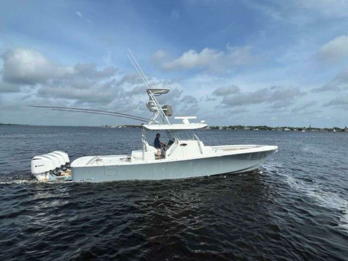 2018 Regulator 41 - Image 7