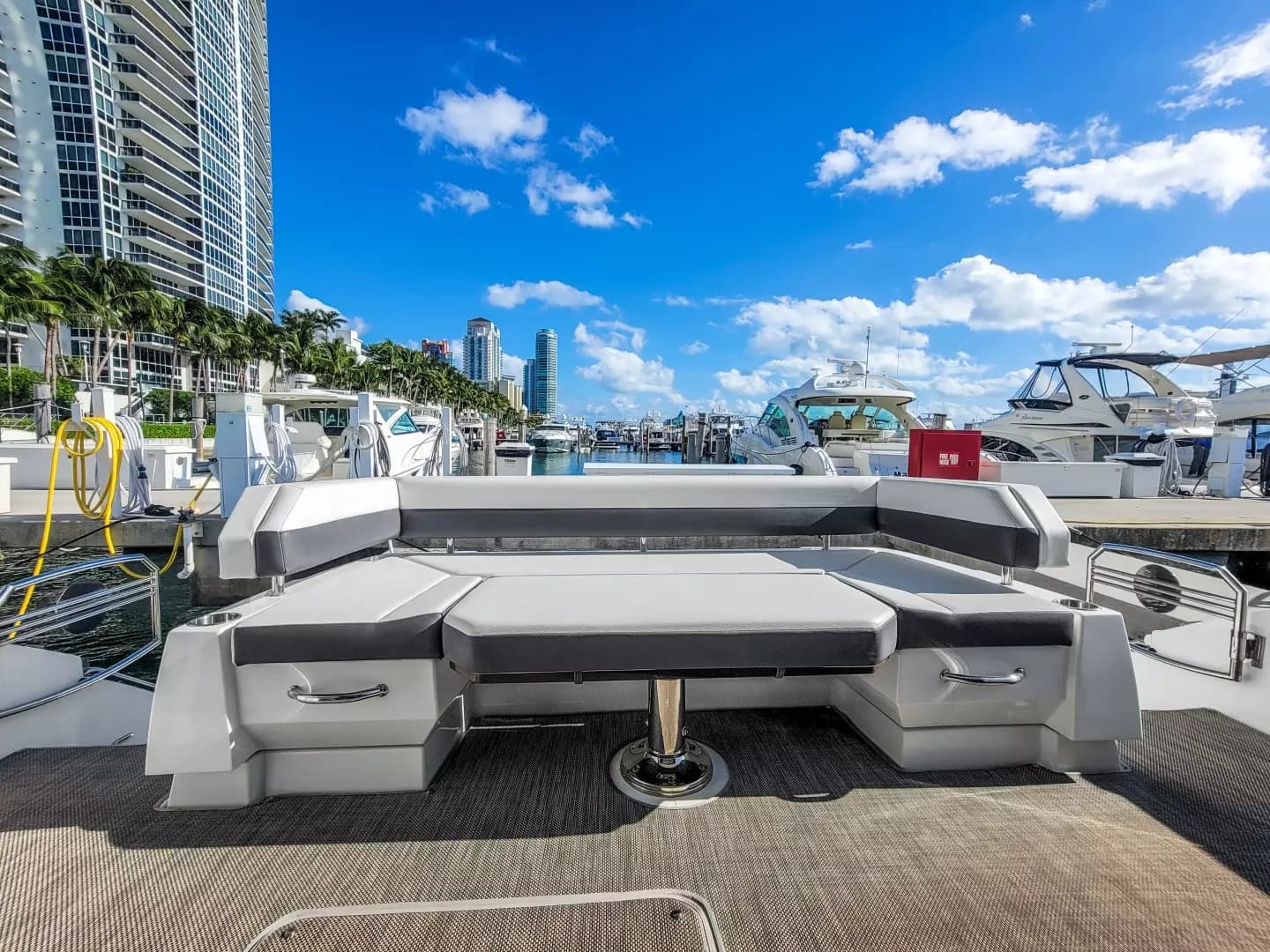 2019 Cruisers 50 Cantius - Image 14