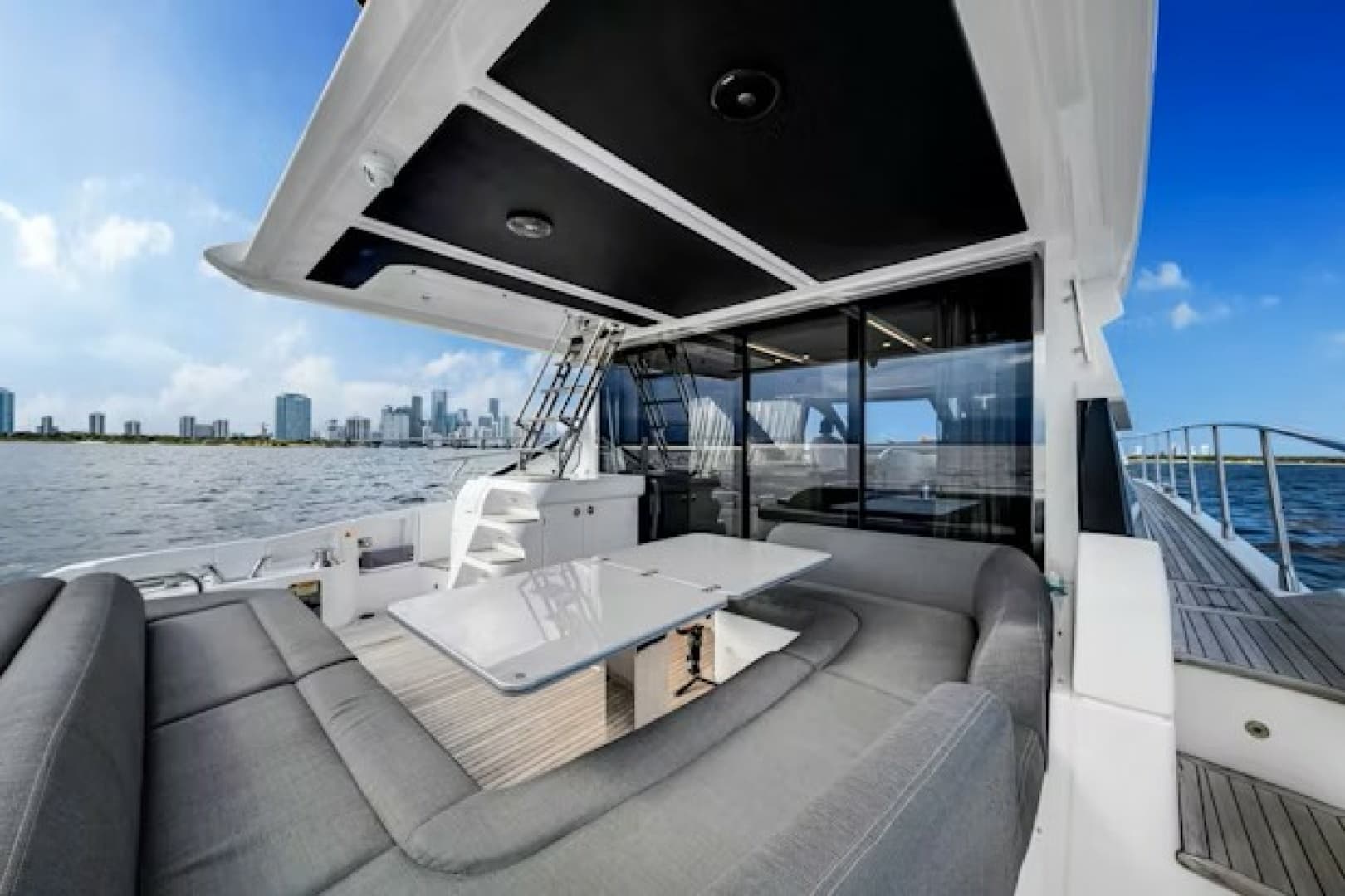 2021 Azimut S6 SPORTFLY - Image 13