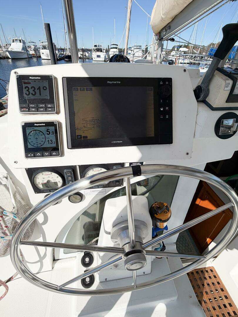 2005 Lagoon 380S - Image 89