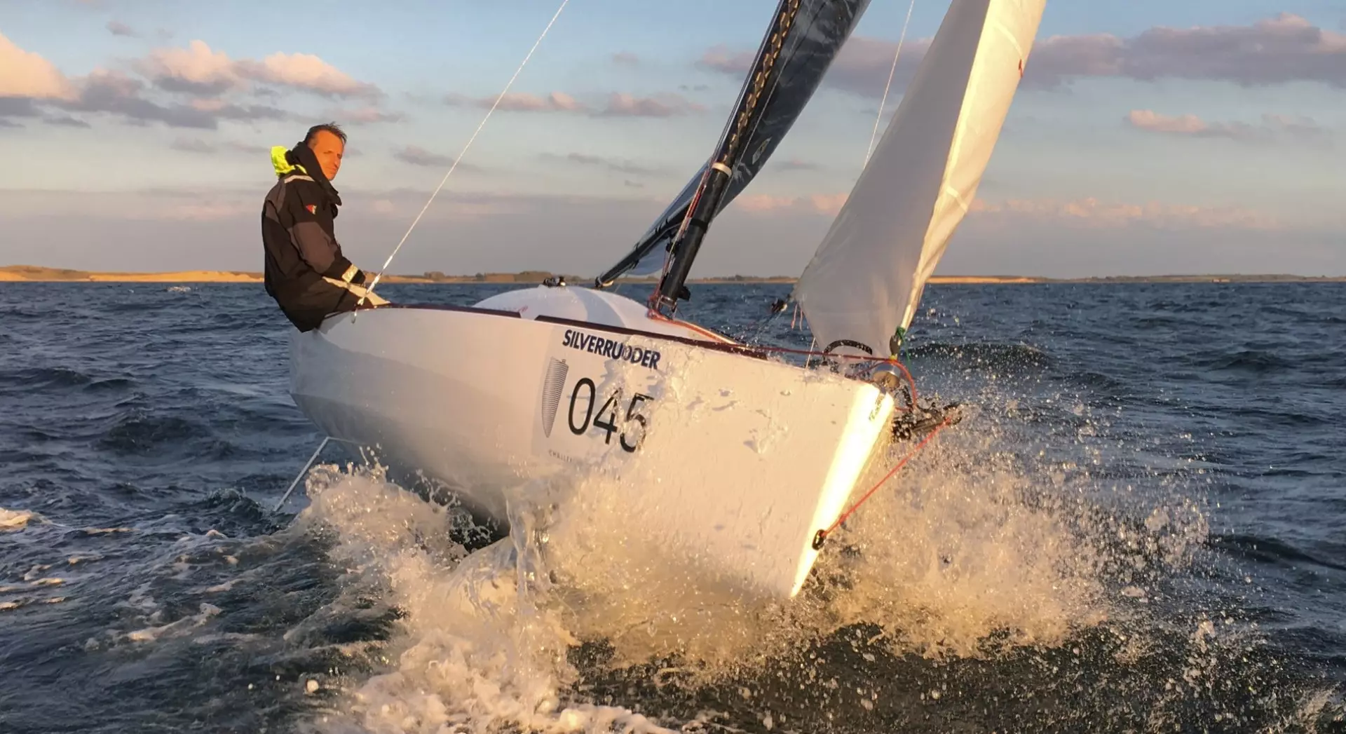 2026 Beneteau First 18 SE - Image 2