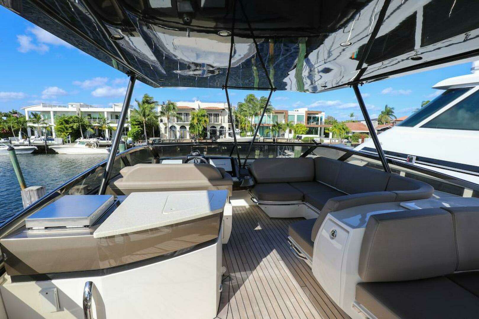 2016 Marquis 660 Sport Yacht - Image 23