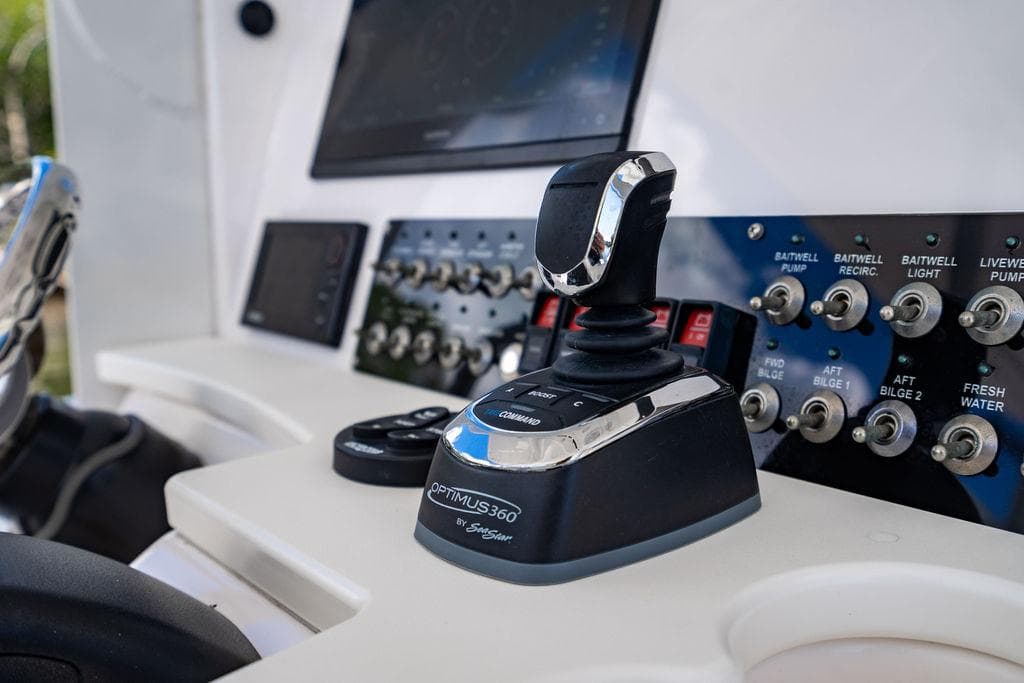Control console of Everglades 355 Center Console boat, 2019 model.