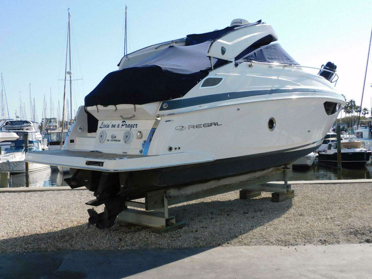 2019 Regal 28 Express - Image 2