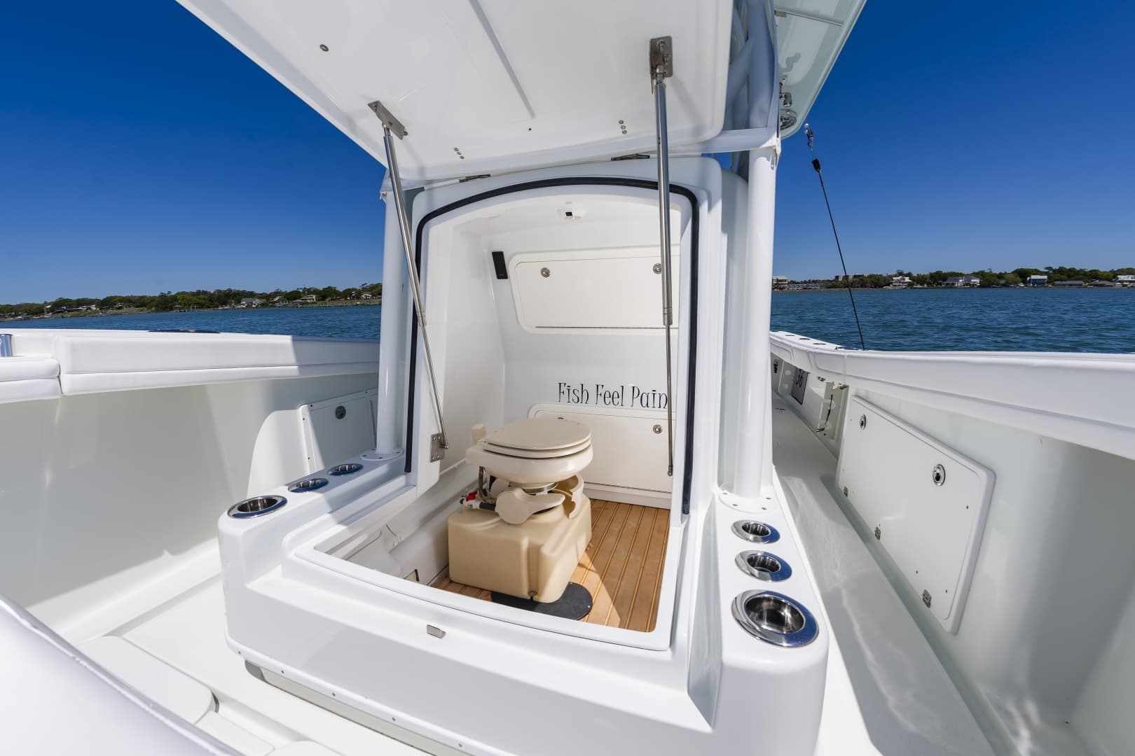 2015 Yellowfin 36 Offshore - Image 38