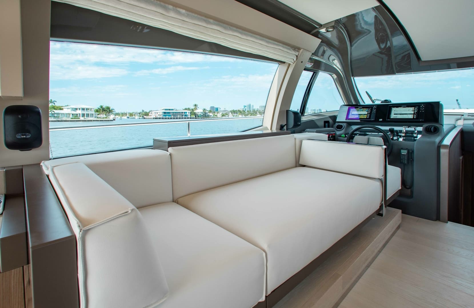 2022 Ferretti Yachts 550 - Image 16