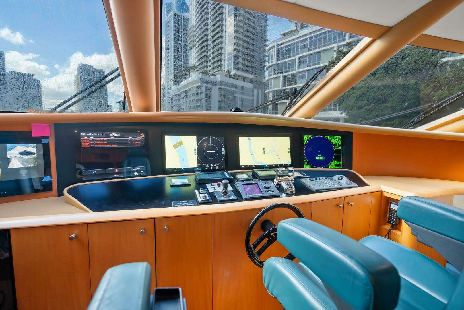2008 Lazzara Yachts 116 - Image 25