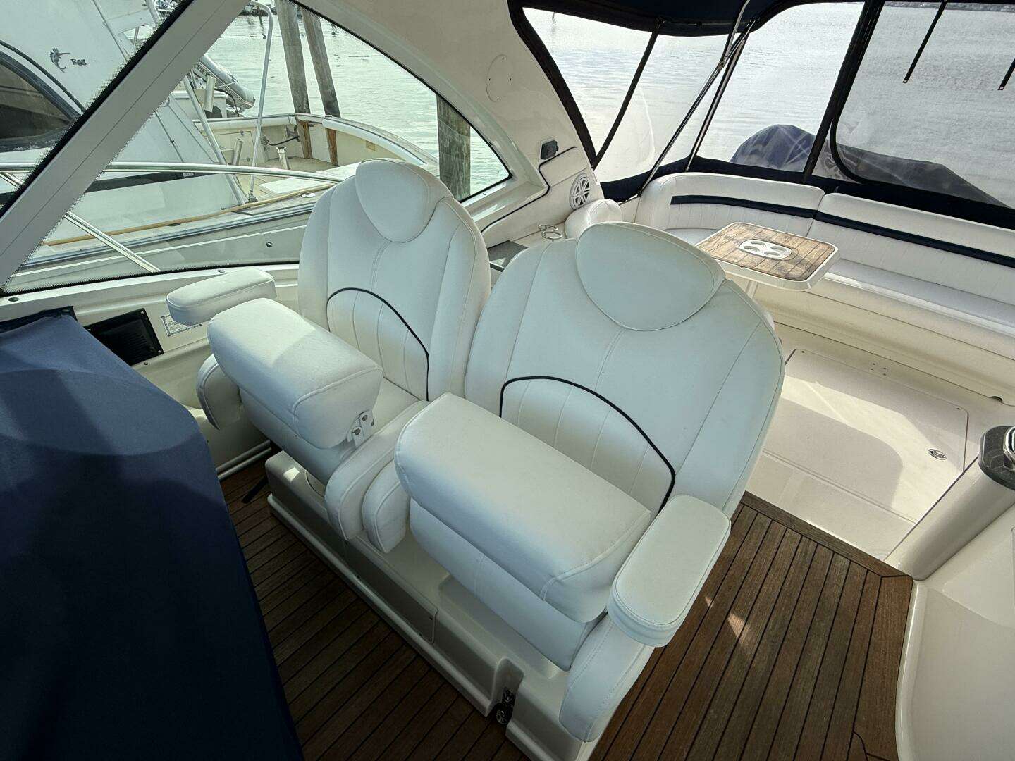 2006 Sea Ray 48 Sundancer - Image 22