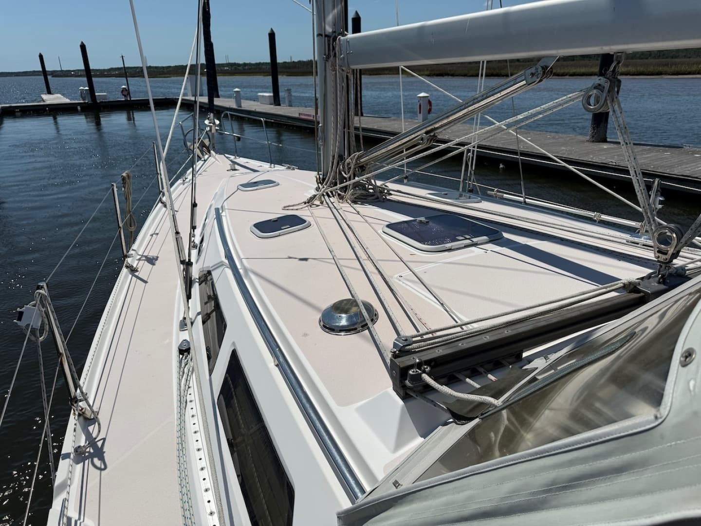 1998 Catalina 380 - Image 8