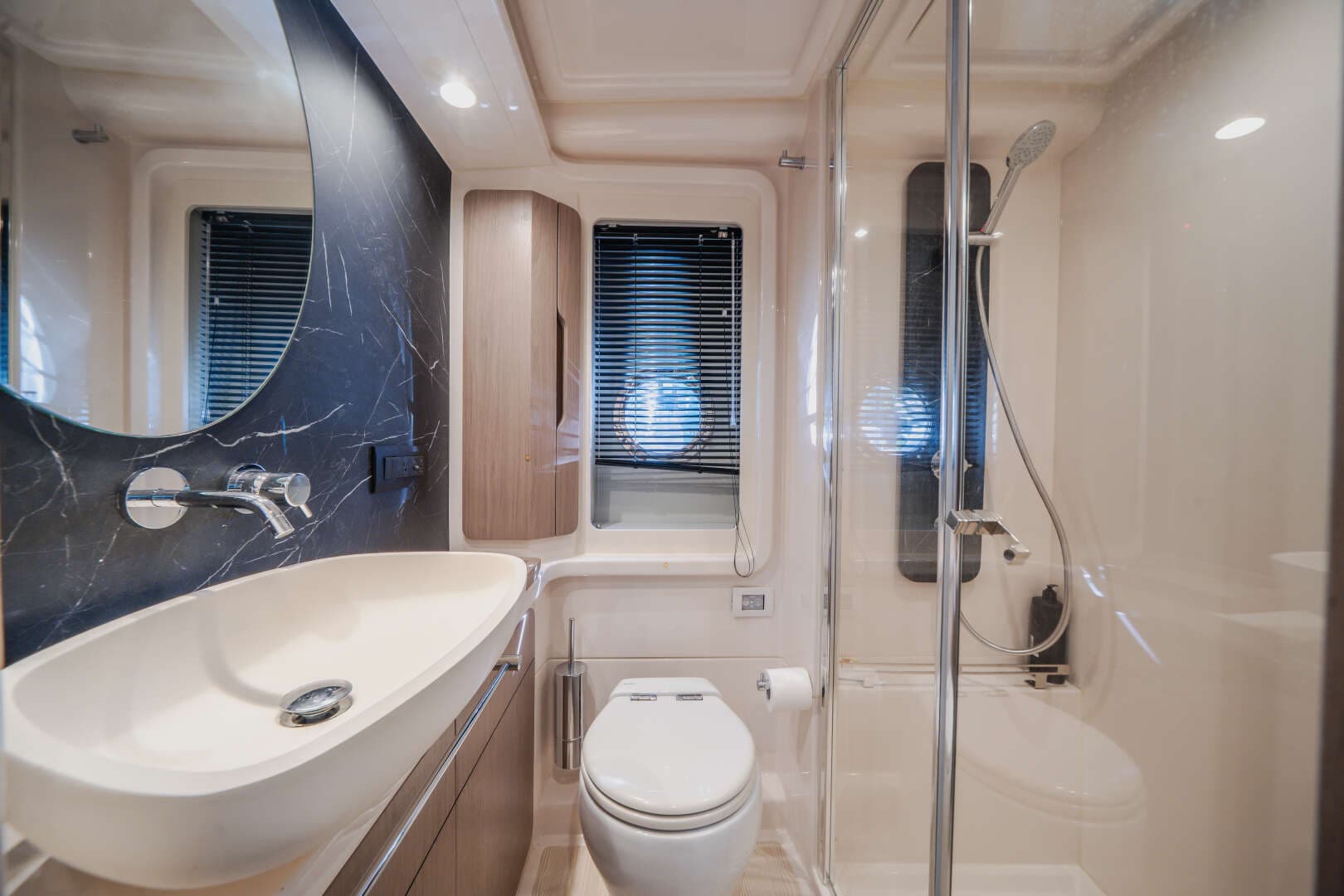 2022 Azimut 50 FLY - Image 21