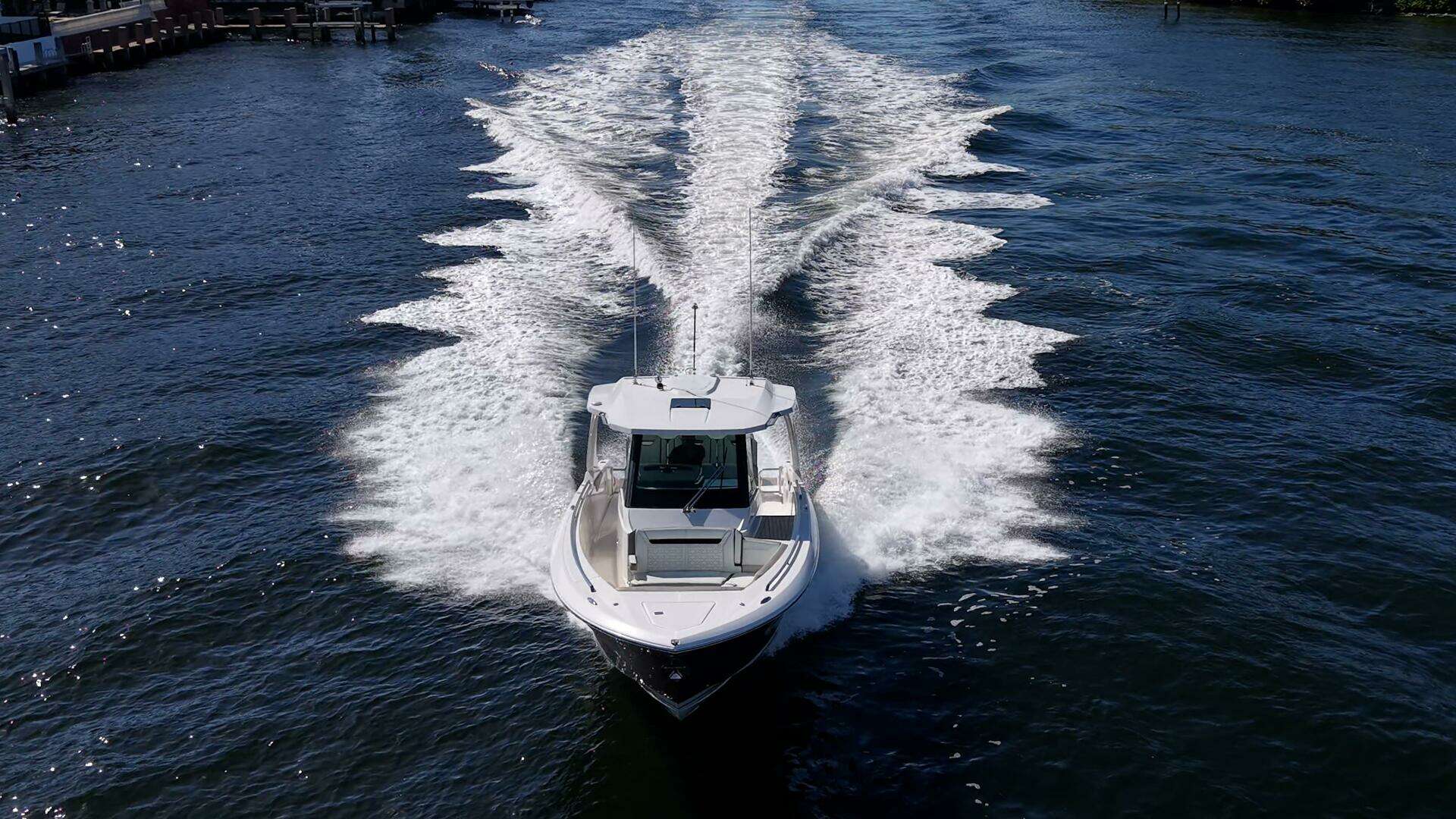 2023 Tiara Yachts 34LS - Image 12