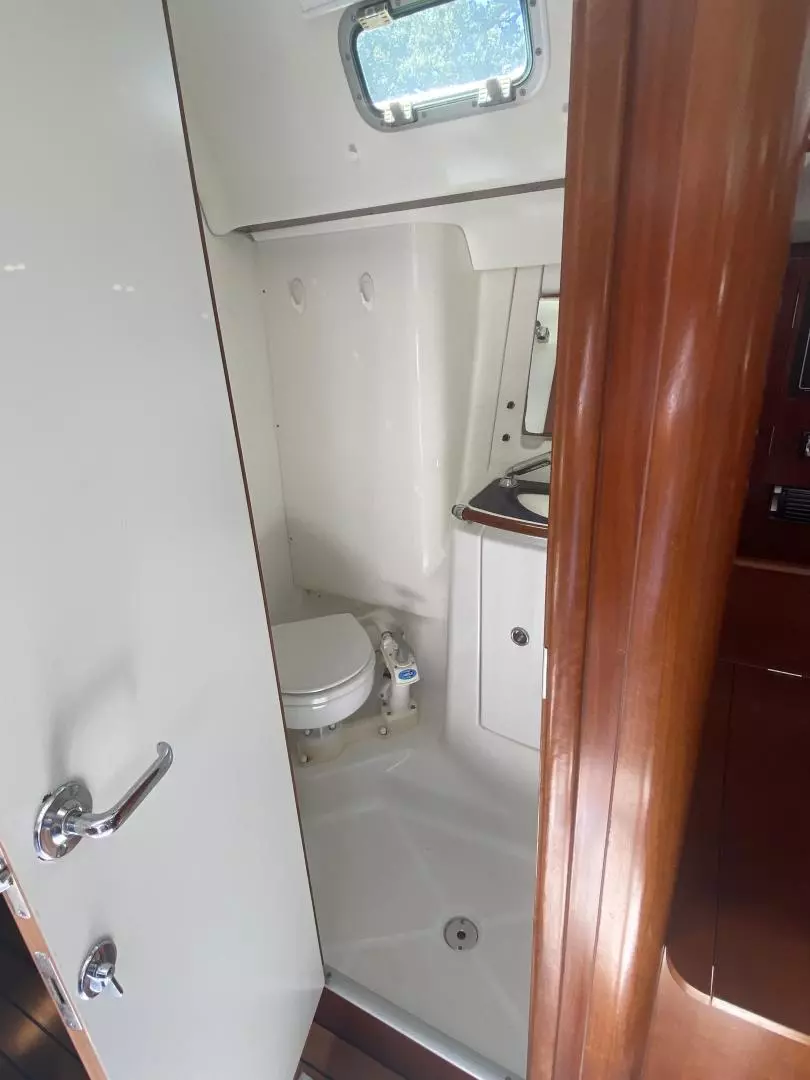 2004 Beneteau 473 - Image 46