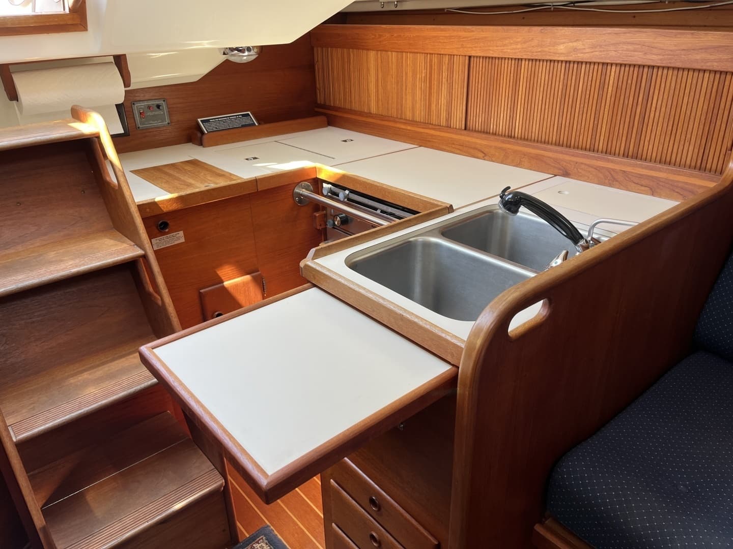 1991 Sabre 34-2 MKII - Image 25