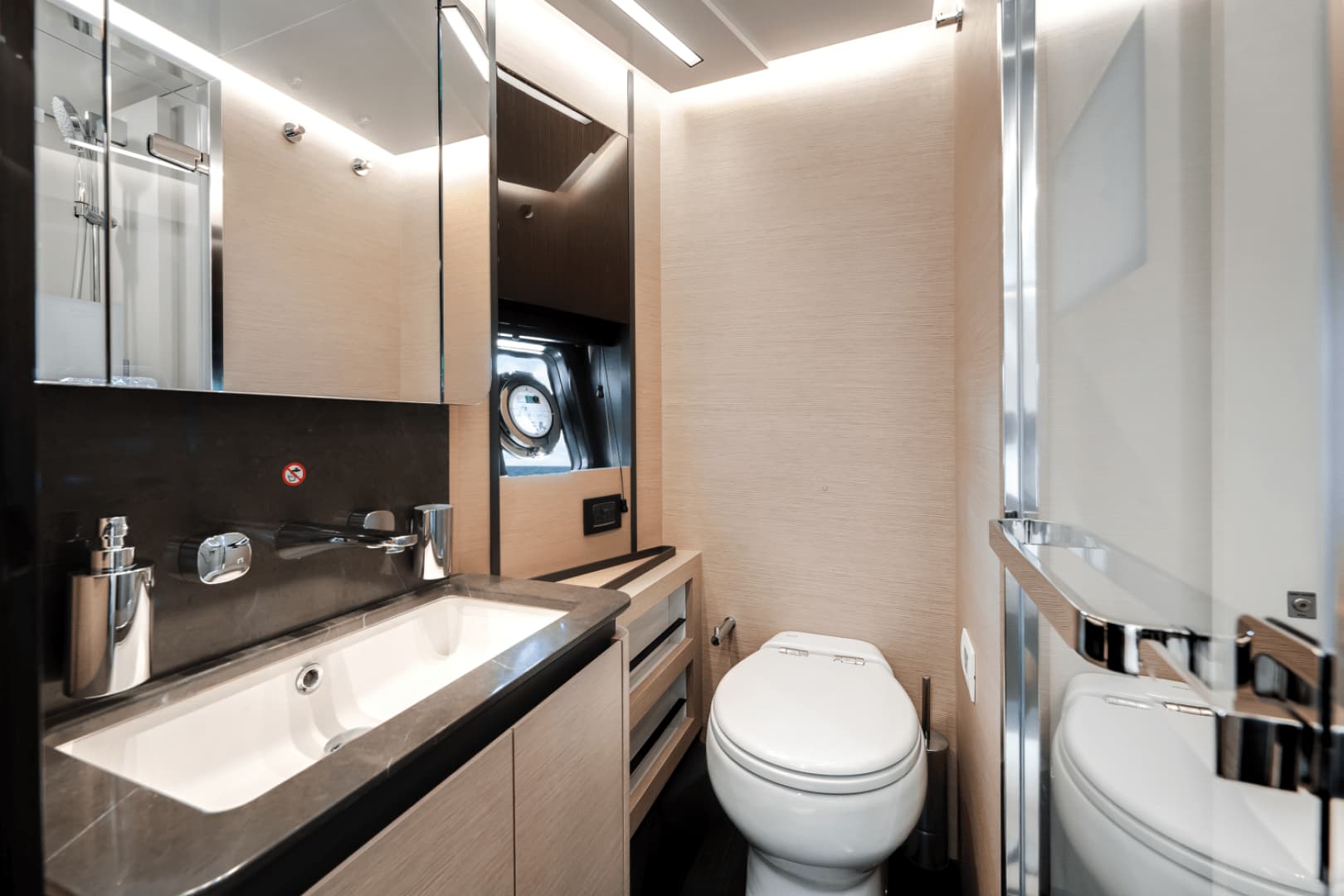 2024 Azimut S8 - Image 62
