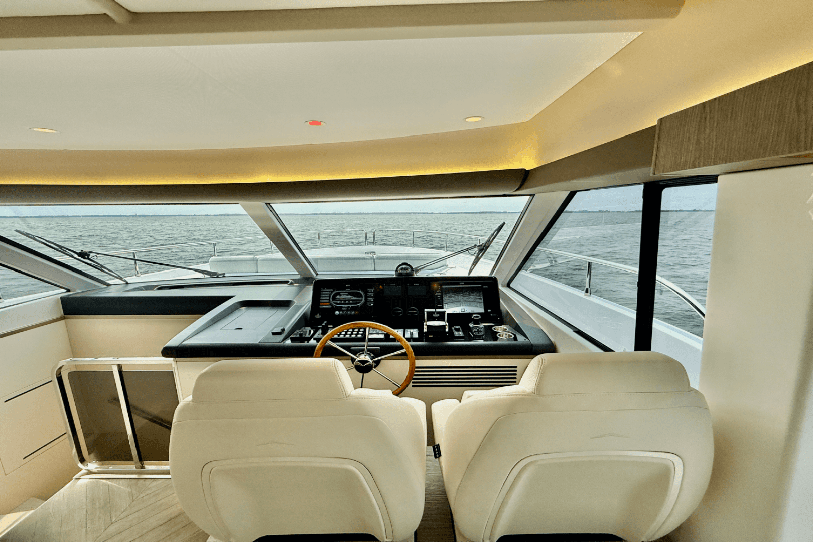2026 Azimut Magellano 60 - Image 50